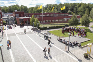 Linnéuniversitetet. Studenter vid campus i Växjö. Foto: Anders Runesson